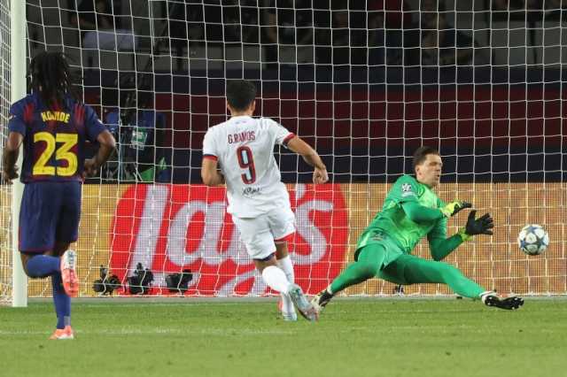 شقيق تشيزني: فويتشيك يفضل اللّعب حارسا بديلا مع برشلونة