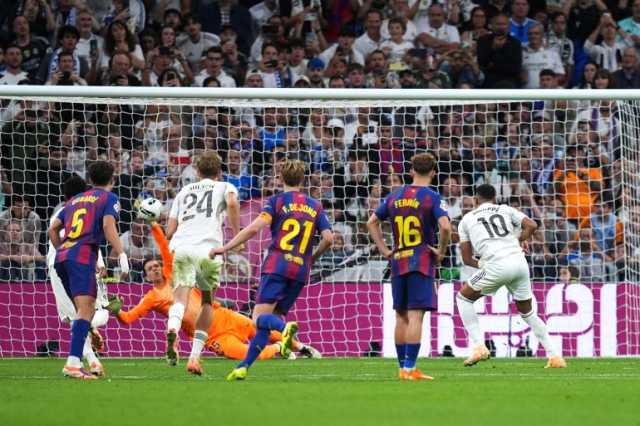 تشيزني حارس برشلونة يضم مبابي وميسي ونيمار لقائمة ضحاياه