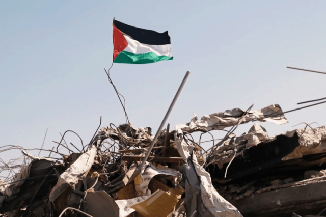 سلام مترنح.. تعقيدات خطة غزة ومخاطرها