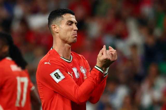 فان دير فارت يسخر من رونالدو: لو كان من الشوكولاتة لأكل نفسه