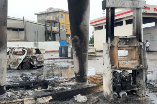 احتجاجات في دوالا الكاميرونية بعد رفض زعيم المعارضة فوز بيا