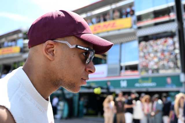 مبابي نجم ريال مدريد يشرح سبب بقائه عازبا