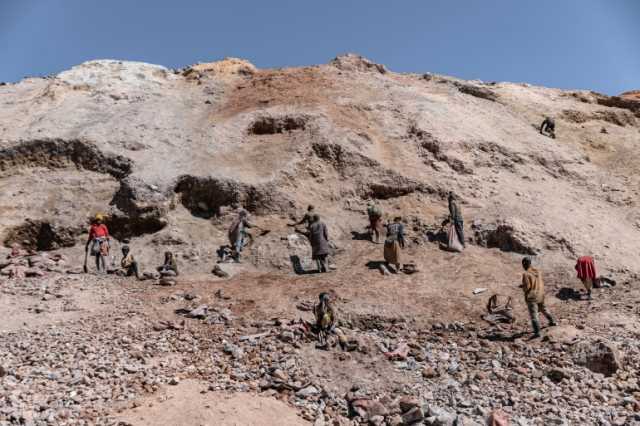 الكونغو الديمقراطية تفتح تحقيقا في شبكة تعدين تضم عناصر أمنية