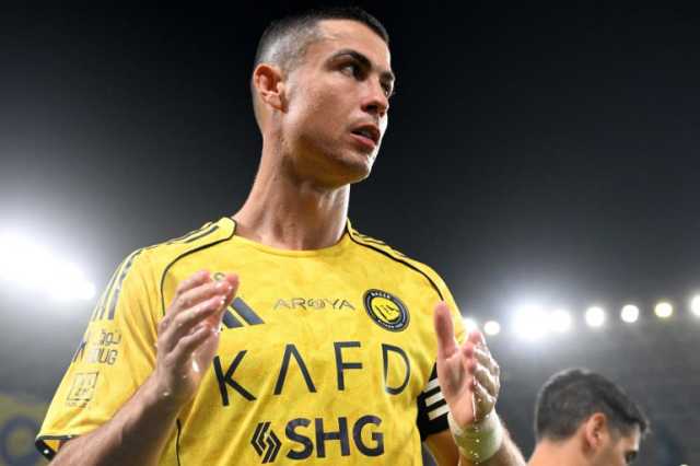 شاهد.. رونالدو يكلم نفسه في كأس ملك السعودية