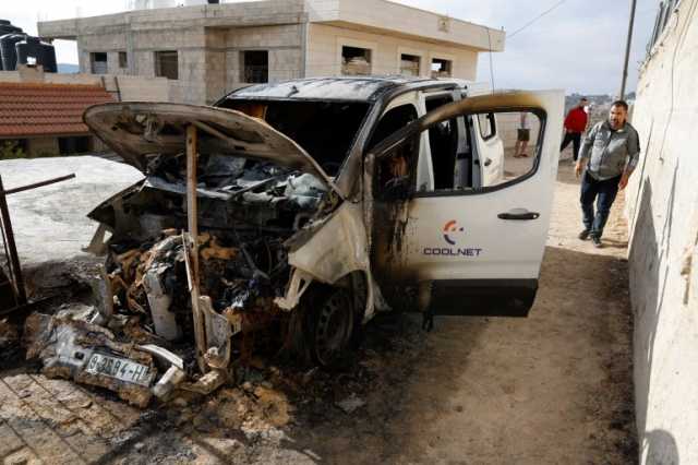 الاحتلال يقتحم مخيم الفارعة ومستوطنون يحرقون مركبات برام الله