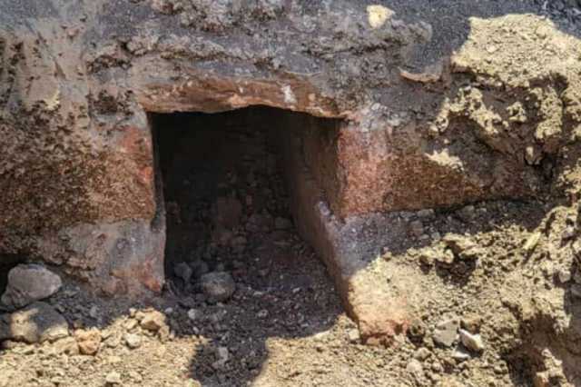 قناة مائية قديمة في ذمار تكشف عبقرية حضارة الماء والحجر