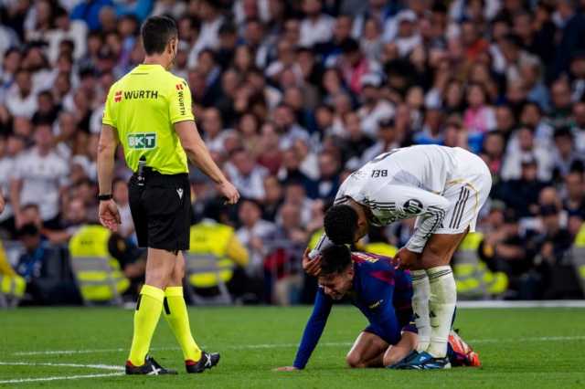 شاهد.. بيلينغهام يسخر من بيدري ويذكره بقضية نيغريرا