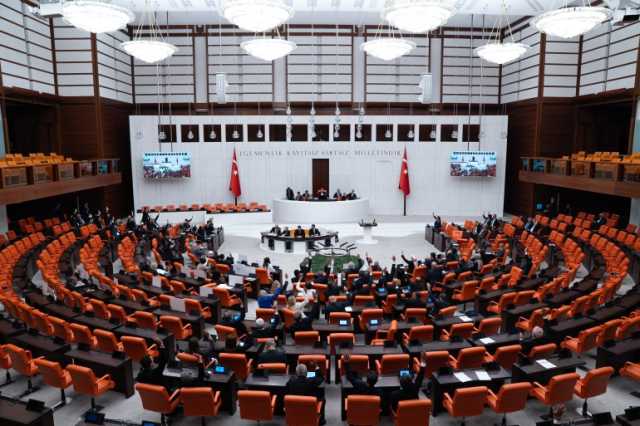البرلمان التركي يقر تمديد إرسال قوات إلى العراق وسوريا
