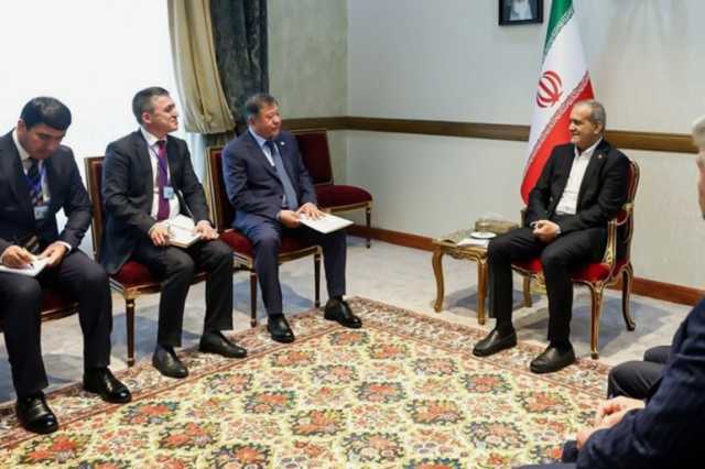 إيران تقترح استحداث عملة إقليمية موحدة