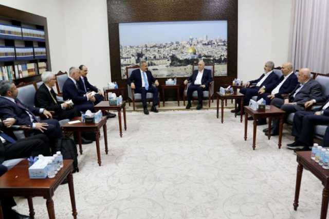 قيادة حماس تلتقي وزير الخارجية ورئيس المخابرات التركية بالدوحة