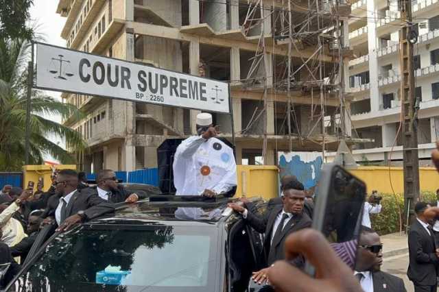 الجنرال مامادي دومبويا يترشح رسميا لرئاسة غينيا