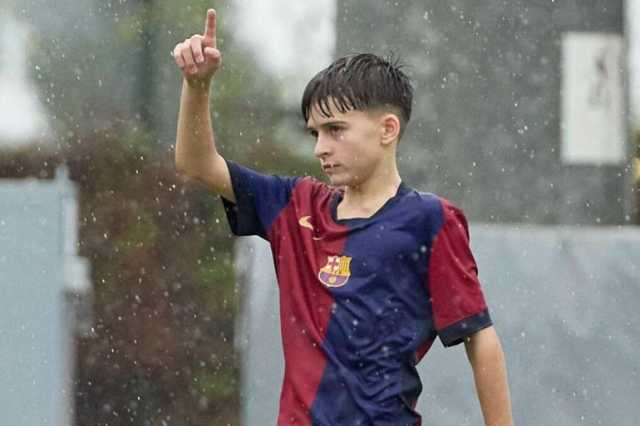 ديفيد مورينو.. ميسي جديد في برشلونة يعاني من مشاكل بالنمو