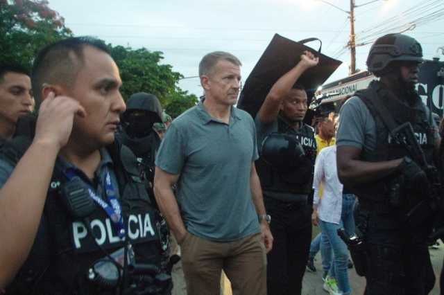 إيكونوميست: إريك برنس أخطر مرتزق في أميركا يرى في الفوضى فرصة سانحة