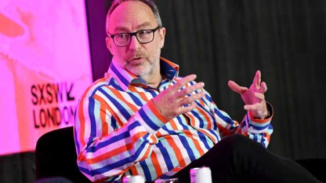 شاهد.. مؤسس ويكيبيديا جيمي ويلز ينهي المقابلة في 48 ثانية بسبب سؤال واحد