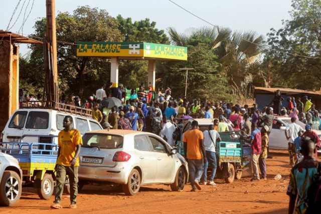 جون أفريك: هل تسقط باماكو قريبا بيد جماعة مرتبطة بالقاعدة؟