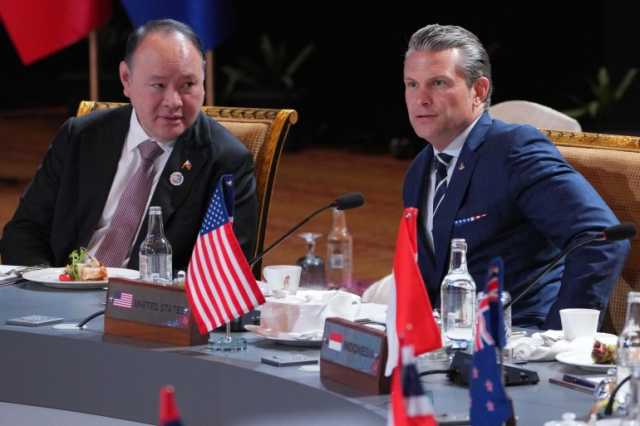 هيغسيث يستعدي آسيان ضد الصين ويعرض دعما أميركيا