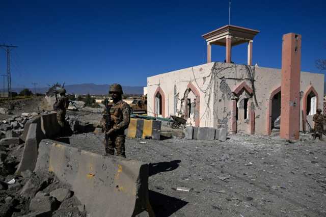 باكستان تتهم أفغانا بتنفيذ هجومين انتحاريين