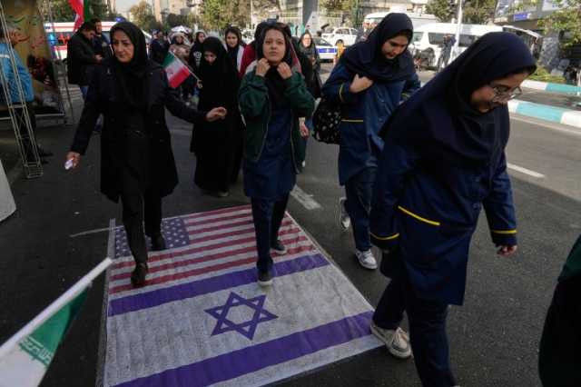 إيران تفكك شبكة تجسس مرتبطة بالولايات المتحدة وإسرائيل