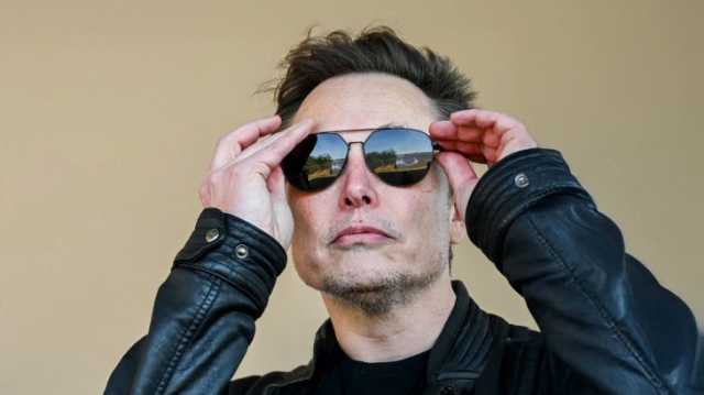 صفقة تسلا التريليونية لماسك تشعل الجدل على منصات التواصل