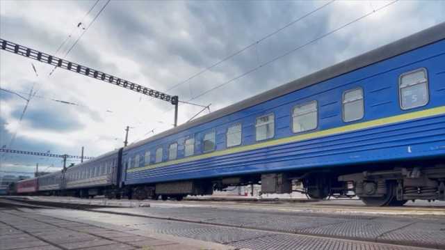 ما السر وراء سعي روسيا لتدمير سكك الحديد الأوكرانية؟