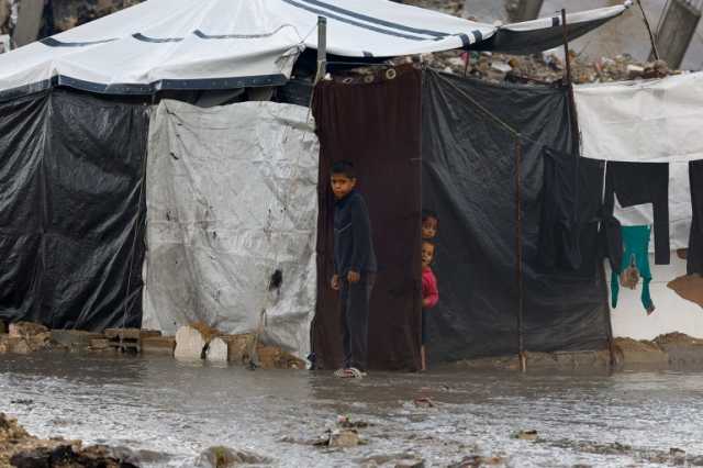 حماس تدعو الوسطاء إلى التحرك العاجل لإنقاذ المدنيين بغزة