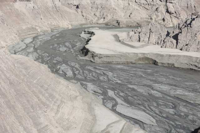 إيران.. تلقيح للسحب في الخريف الأكثر جفافا