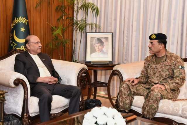 تعديل في دستور باكستان يمنح الحصانة مدى الحياة للرئيس وقائد الجيش الحاليين