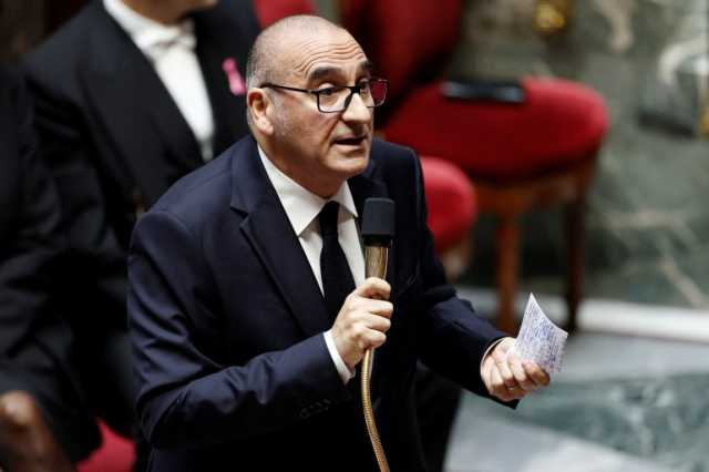 وزير داخلية فرنسا يحذّر السياسيين من نهج ليّ الأذرع مع الجزائر