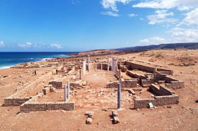 اكتشاف طريق روماني قديم بين برقة وطلميثة يكشف ألغازا أثرية جديدة