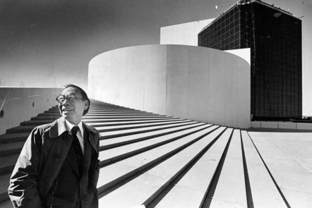 متاحف قطر تحتفي بالمعماري آي. إم. باي عبر معرضين مخصصين لحياته وإرثه المعماري