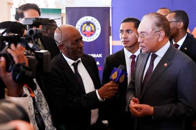 أنور إبراهيم للجزيرة: التدخلات تؤجج حرب السودان وندعم فلسطين