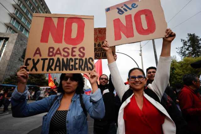 الإكوادور تستفتي على الدستور وعودة القواعد الأجنبية