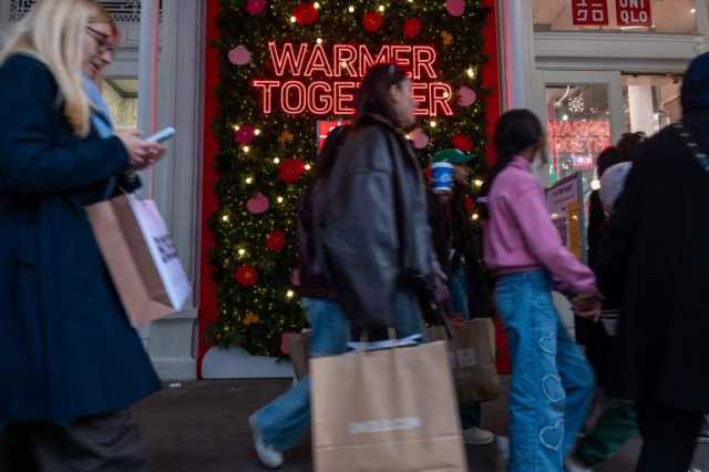 وول ستريت جورنال: الطبقة الوسطى الأميركية تنهار