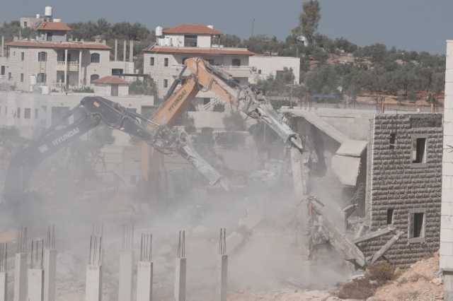 إسرائيل تهدم منزلين في بيت لحم واعتداءات للمستوطنين بنابلس