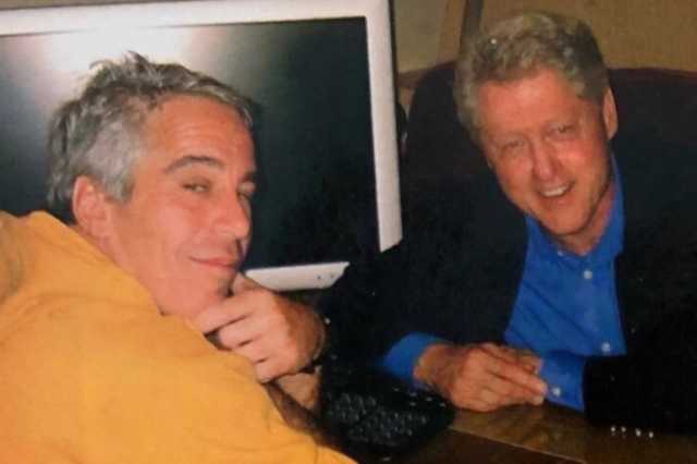 ترامب يريد التحقيق بعلاقة بيل كلينتون وإبستين.. لماذا؟