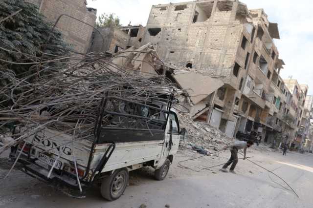 إعادة تدوير الركام.. حل سوري لترميم منازل دمرتها الحرب