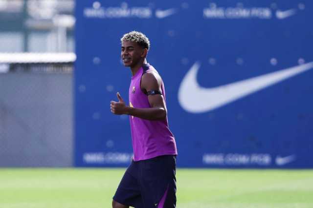 سر النجوم على وجه لامين جمال نجم برشلونة