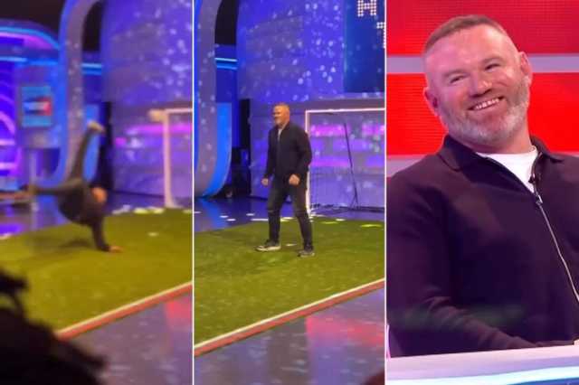 شاهد.. روني يكرر أجمل هدف في تاريخ الدوري الإنجليزي