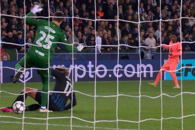 فار ينقذ برشلونة من خسارة قاتلة أمام كلوب بروج.. ما صحة قرار إلغاء الهدف؟