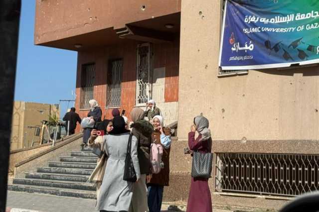 تحولت لمخيم إيواء.. الجامعة الإسلامية بغزة تستأنف التعليم بين النازحين