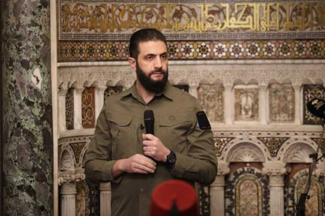 بالزي العسكري.. الشرع يشارك السوريين في احتفالات الذكرى الأولى لـالتحرير