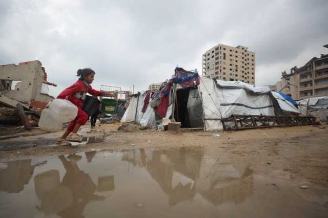 وفاة 7 فلسطينيين بغزة جراء انهيارات بسبب المنخفض الجوي