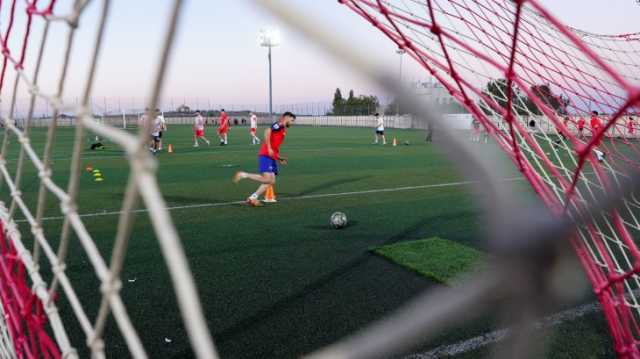 حصار وملاعب مدمرة.. كرة القدم الفلسطينية تتحدى العدوان وتعود للحياة