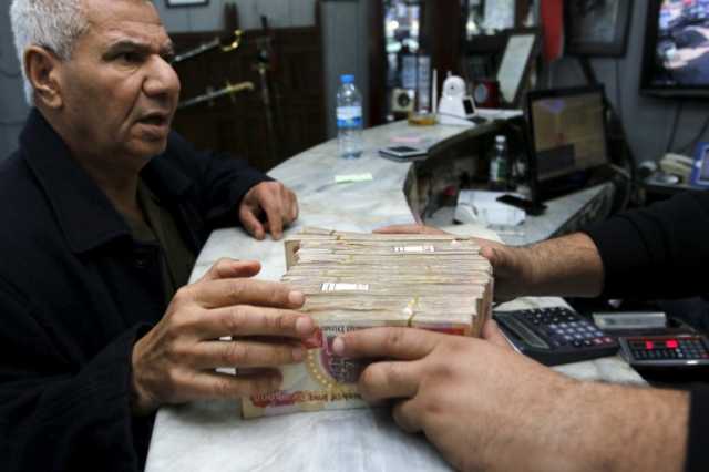 سعر صرف الدينار العراقي مقابل الدولار يواصل الارتفاع