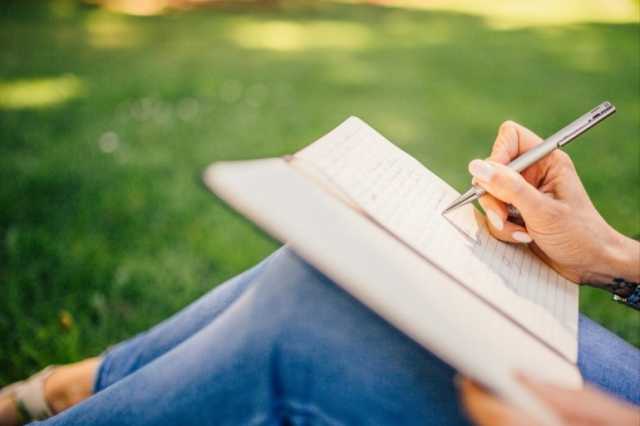 العلاج بالكتابة يساعد مرضى السرطان على مواجهة مخاوفهم