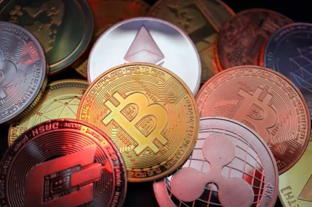 أبرز 10 دول في العالم تتداول العملات الرقمية بينها دولة عربية