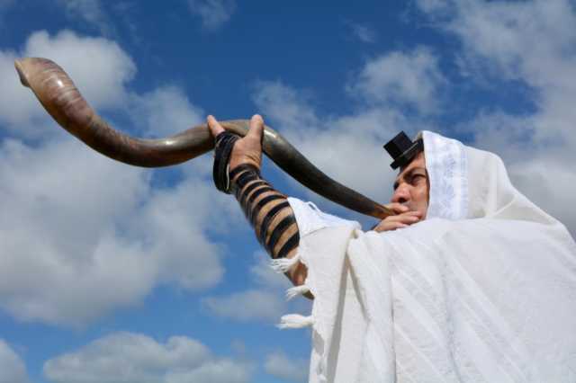 مع اقتراب موسم الأعياد اليهودية.. ما خطورة النفخ بالبوق في المسجد الأقصى؟