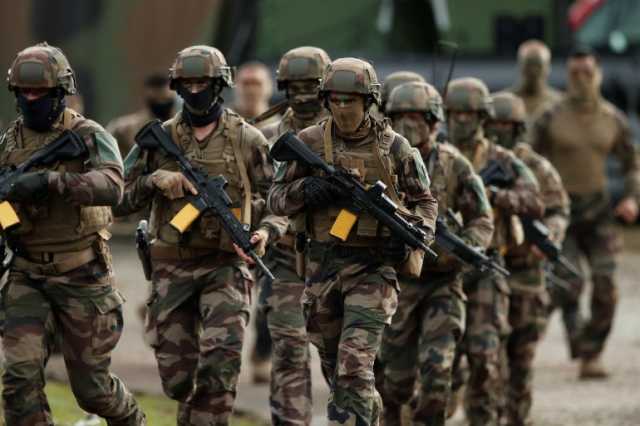 لوفيغارو: 5 سيناريوهات لانتشار فرنسي عسكري بأوكرانيا