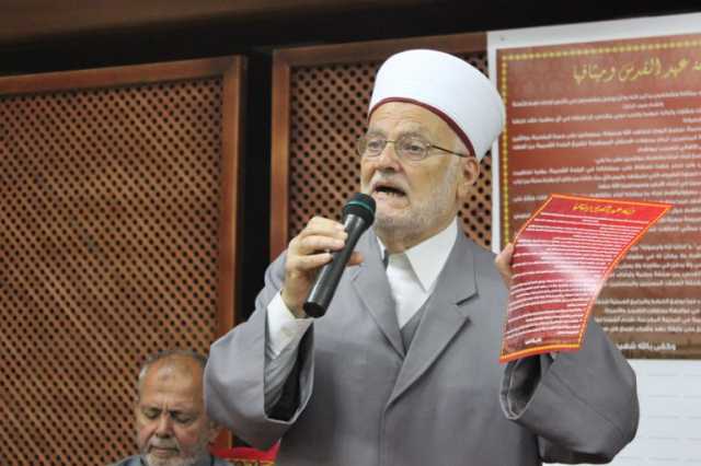 المخابرات الإسرائيلية تدهم منزل خطيب الأقصى الشيخ عكرمة صبري