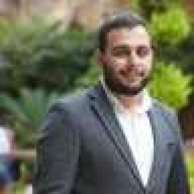 ماذا فعل أنس لإسرائيل؟